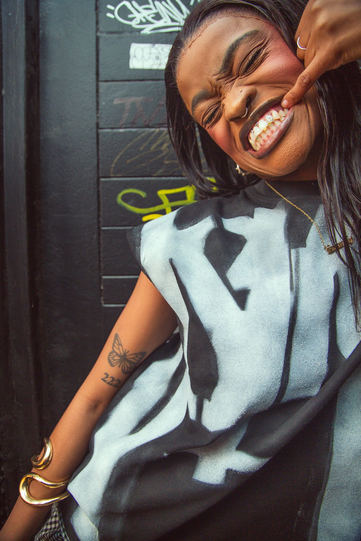 NSIMBI MUSCLE TEE (BLACK)